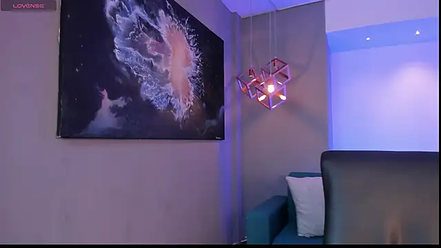 AidaJones online show from October 20, 2025, 11:33 am