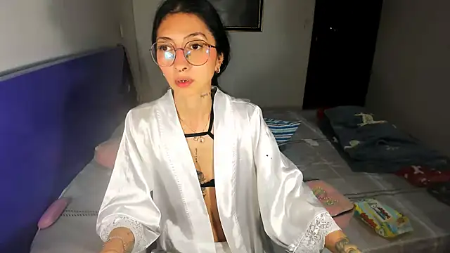Anais lux online show from July 29, 2026, 10:53 pm