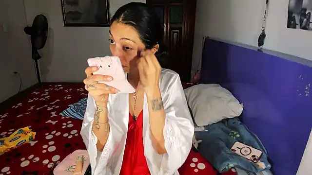 Anais lux online show from July 11, 2026, 11:27 pm
