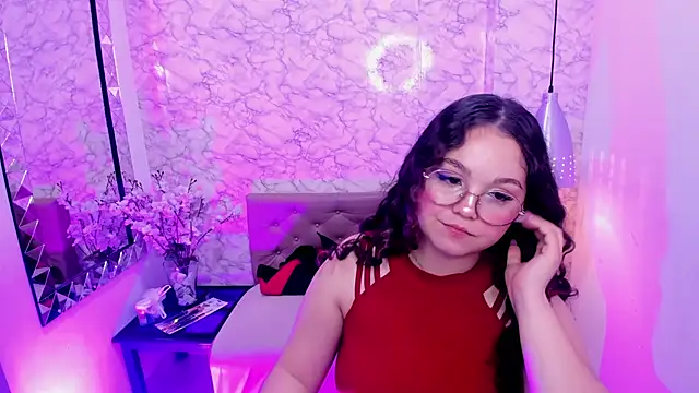 ShylySweet online show from September 26, 2025, 4:08 am