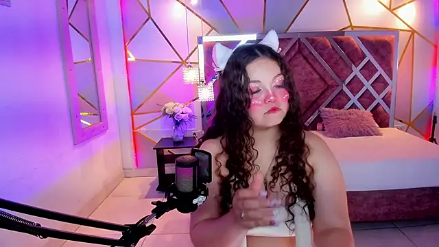 Snapshot of ShylySweet chatting on March 4, 2026, 5:37 am ShylySweet online show from March 4, 2026, 5:37 am