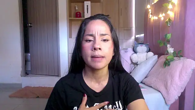 SelinaCatt  online show from January 14, 2026, 10:46 pm