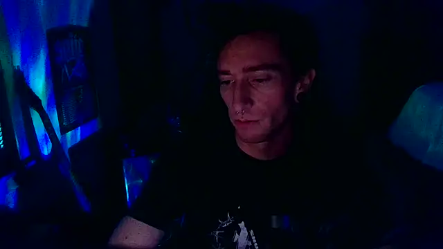 Snapshot of LEVIATHANX666 chatting on April 11, 2026, 7:38 am LEVIATHANX666 online show from April 11, 2026, 7:38 am