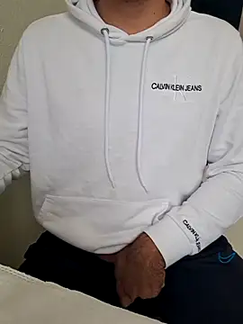 Snapshot of esmerkralkobra chatting on October 12, 2025, 8:59 am esmerkralkobra online show from October 12, 2025, 8:59 am