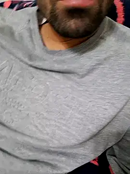 Snapshot of esmerkralkobra chatting on November 16, 2025, 3:17 pm esmerkralkobra online show from November 16, 2025, 3:17 pm