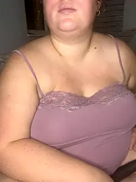 roxey-1997 online show from October 15, 2025, 6:38 pm