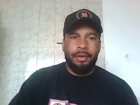 OliveiraSeven online show from May 11, 2026, 3:29 pm