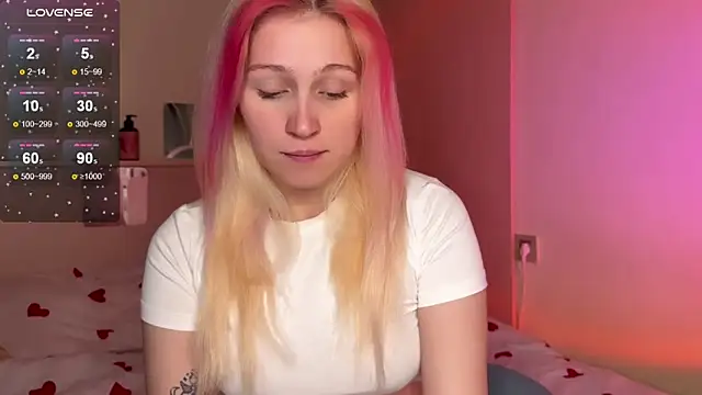  Annabel Myr  online show from December 15, 2025, 11:05 am