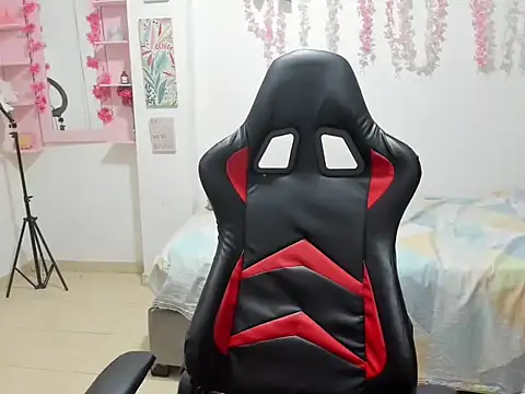 Liana hot12 online show from October 16, 2025, 1:41 pm