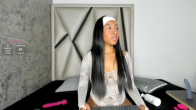 Euphoria 07 online show from September 14, 2025, 4:02 am