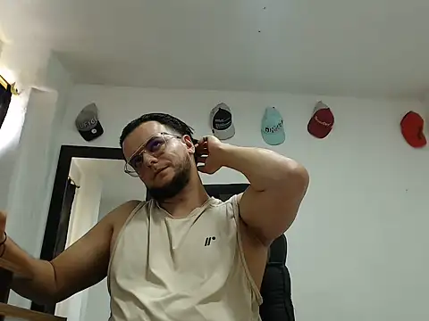 Snapshot of cloudsxxx chatting on July 28, 2026, 4:39 pm cloudsxxx online show from July 28, 2026, 4:39 pm