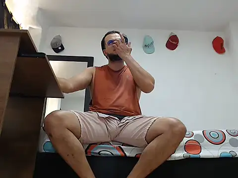 Snapshot of cloudsxxx chatting on July 23, 2026, 4:25 pm cloudsxxx online show from July 23, 2026, 4:25 pm