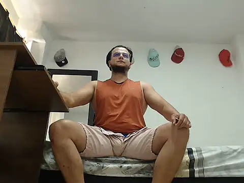 Snapshot of cloudsxxx chatting on July 21, 2026, 3:24 pm cloudsxxx online show from July 21, 2026, 3:24 pm