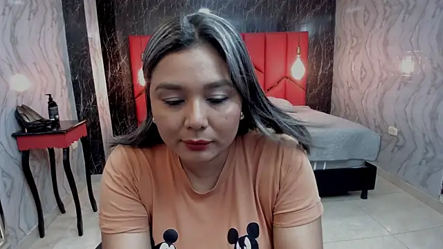 Snapshot of LatinaHoleQueen chatting on July 22, 2026, 3:25 pm LatinaHoleQueen online show from July 22, 2026, 3:25 pm