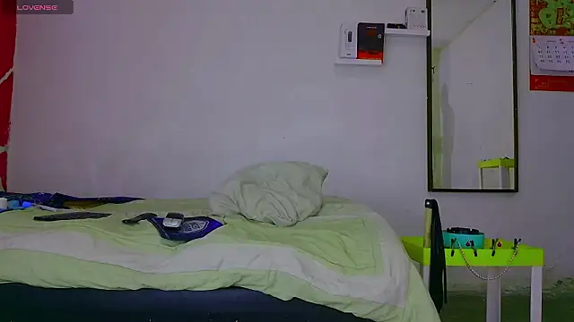 Snapshot of dylan_apol0 chatting on February 20, 2026, 6:26 am dylan apol0 online show from February 20, 2026, 6:26 am