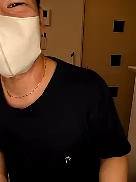 kqitooo online show from April 8, 2026, 12:39 pm