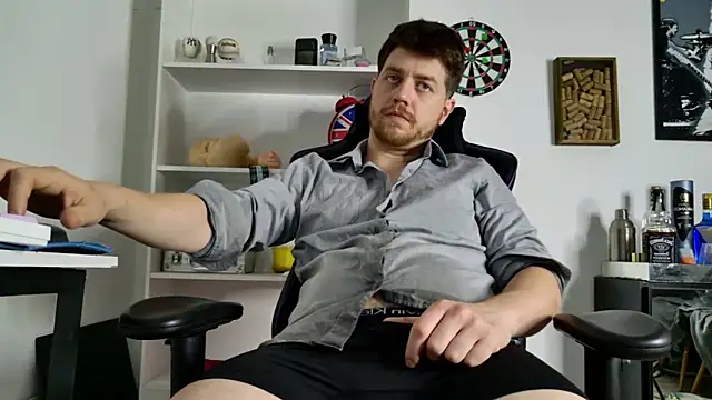 aaron nvk online show from November 2, 2025, 8:47 pm