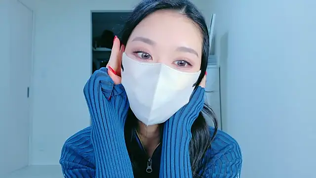 ramuchan desu online show from October 5, 2025, 1:40 am