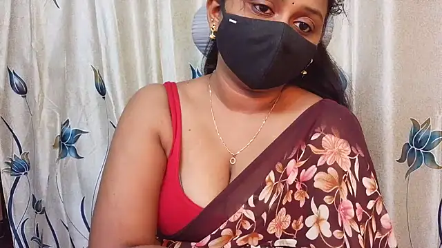 Pavani-Sexy online show from August 3, 2026, 2:45 pm