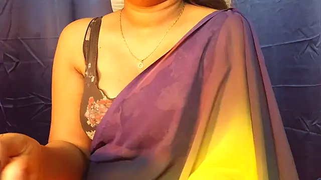 Snapshot of Pavani-Sexy chatting on June 18, 2026, 5:50 am Pavani-Sexy online show from June 18, 2026, 5:50 am