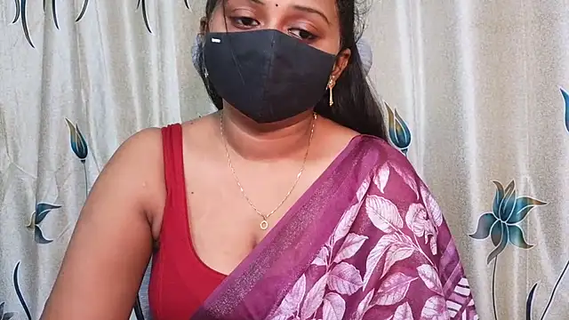 Pavani-Sexy online show from July 29, 2026, 3:28 am