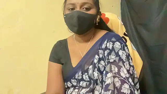 Pavani-Sexy online show from April 23, 2026, 5:58 pm