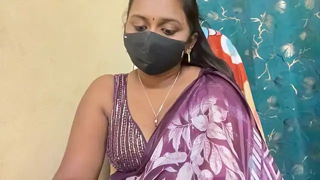 Pavani-Sexy online show from April 30, 2026, 8:57 pm