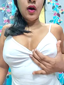 MariaEva69 online show from May 1, 2026, 11:32 pm