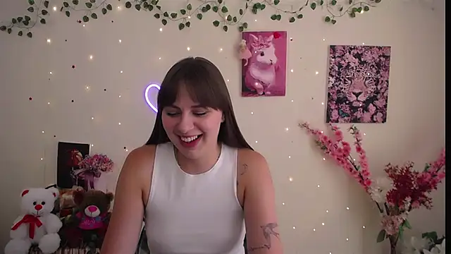 Amanda Bright  online show from July 7, 2026, 10:41 am