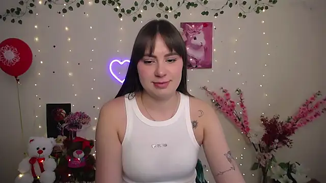 Amanda Bright  online show from May 2, 2026, 9:25 am