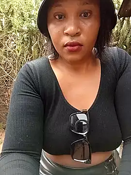 sweetLady89 online show from October 28, 2025, 4:35 am