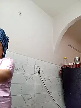 Trisha 71 online show from November 12, 2025, 4:05 am