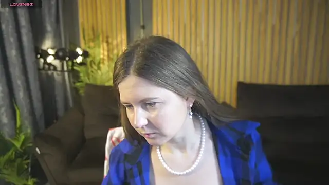 CraveeDoll online show from March 21, 2026, 7:40 pm