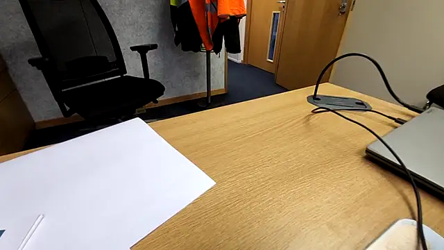 Oorse1966 online show from November 7, 2025, 8:52 am