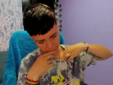  Hannah Hot online show from September 10, 2025, 2:32 am