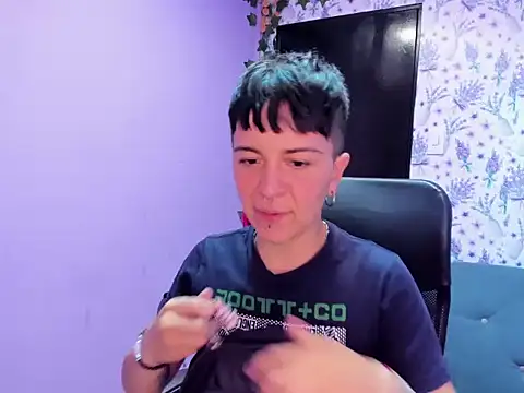  Hannah Hot online show from September 28, 2025, 2:40 am