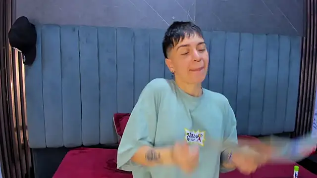  Hannah Hot online show from February 17, 2026, 2:31 am