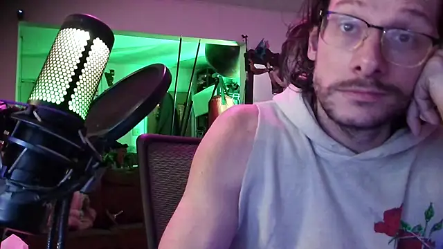 MasterDaddyCool online show from October 27, 2025, 4:24 am