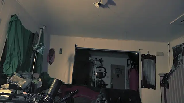 MasterDaddyCool online show from February 4, 2026, 6:52 am