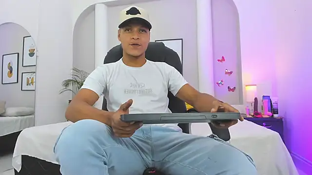 Ricky Owens1 online show from October 27, 2025, 8:43 pm