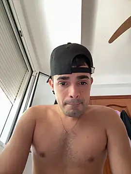 Snapshot of joseemontilla chatting on October 3, 2025, 1:23 pm joseemontilla online show from October 3, 2025, 1:23 pm