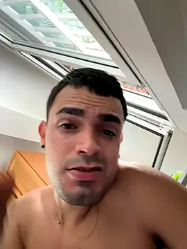 Snapshot of joseemontilla chatting on September 16, 2025, 5:14 pm joseemontilla online show from September 16, 2025, 5:14 pm