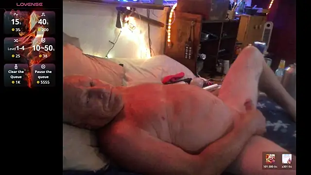 Pussyeat2please online show from July 11, 2026, 7:47 pm
