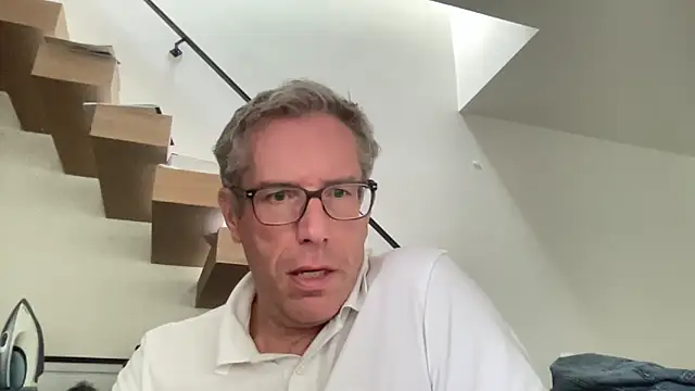 Snapshot of choupipat1 chatting on September 12, 2025, 12:27 pm choupipat1 online show from September 12, 2025, 12:27 pm