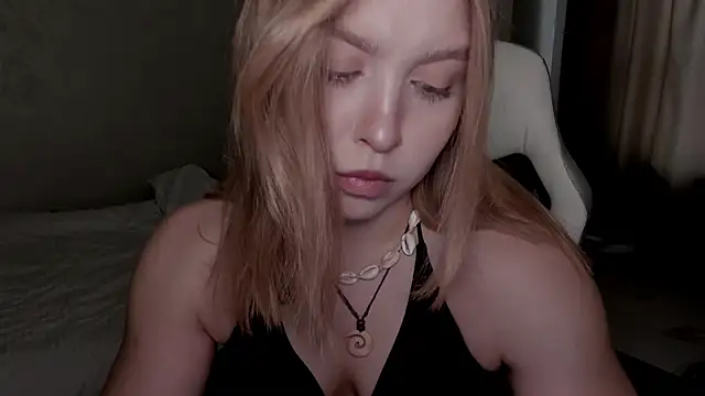 Snapshot of VanillaLivitski chatting on September 24, 2025, 11:06 am VanillaLivitski online show from September 24, 2025, 11:06 am