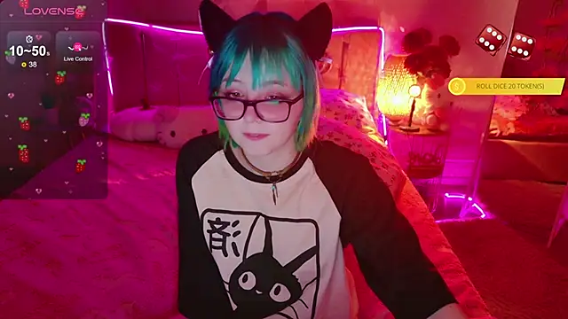 CoralineYoung online show from February 13, 2026, 10:15 am