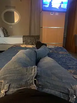 Snapshot of sesa12 chatting on December 15, 2025, 3:40 pm sesa12 online show from December 15, 2025, 3:40 pm