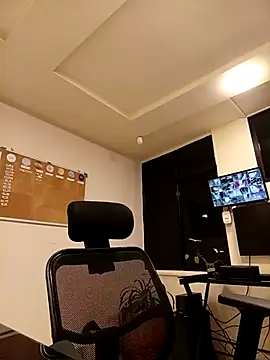 Snapshot of KITY_HILL chatting on February 22, 2026, 1:52 am KITY HILL online show from February 22, 2026, 1:52 am