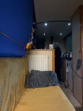 ladyboatlady online show from October 15, 2025, 6:22 am