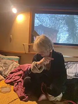 ladyboatlady online show from December 2, 2025, 7:54 am